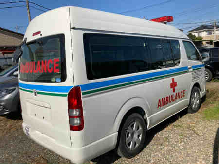HIACE HIGH ROOF FULL EQUIPMENT AMBULANCE 