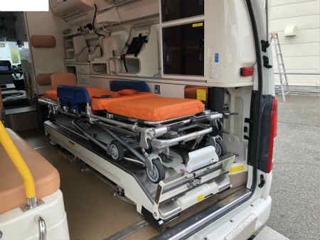 HIACE AMBULANCE