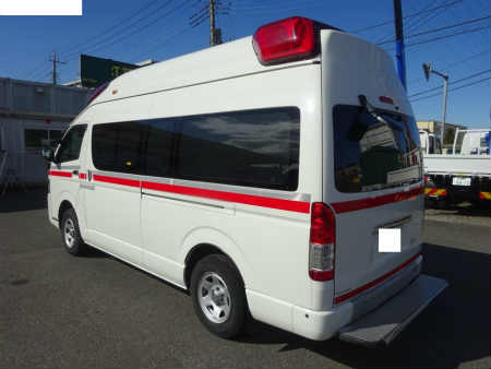 HIACE AMBULANCE