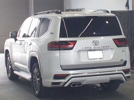 LAND CRUISER