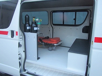 HIACE AMBULANCE 