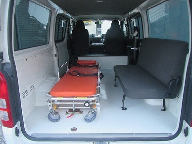 HIACE AMBULANCE 