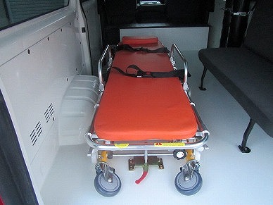 HIACE AMBULANCE 
