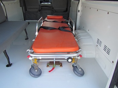 HIACE  AMBULANCE