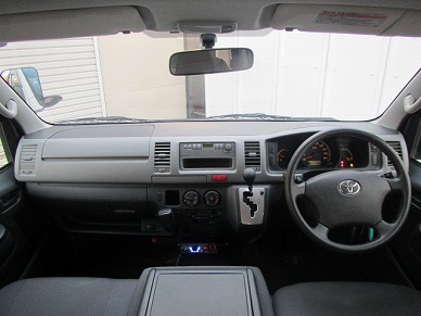 HIACE  AMBULANCE