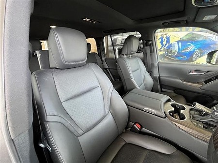 LAND CRUISER