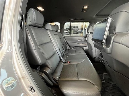 LAND CRUISER