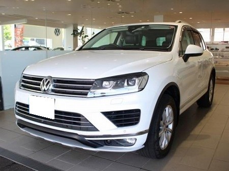 VOLKSWAGEN / TOUAREG