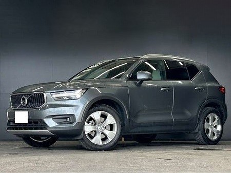 VOLVO / XC40