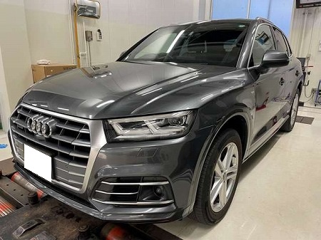 AUDI / Q5