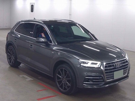 AUDI / Q5