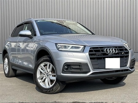 AUDI / Q5