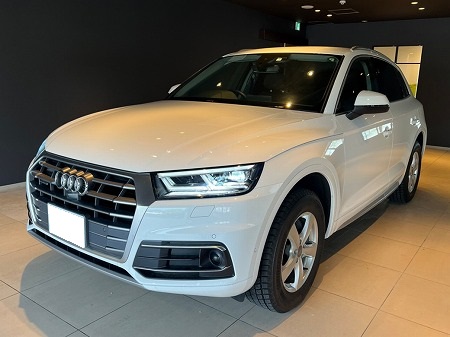 AUDI / Q5