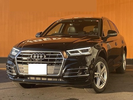 AUDI / Q5