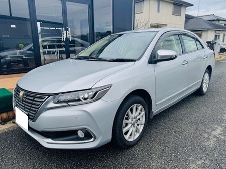 TOYOTA / PREMIO