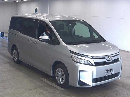 TOYOTA / VOXY