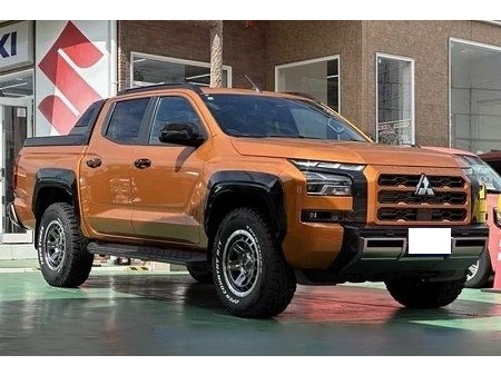 MITSUBISHI / TRITON
