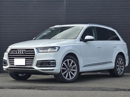 AUDI / Q7