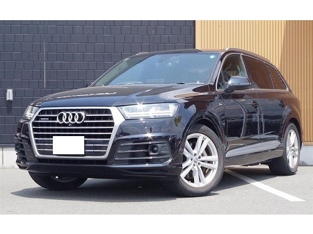 AUDI / Q7