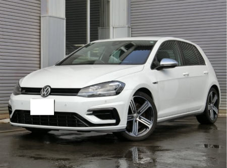 VOLKSWAGEN / GOLF R