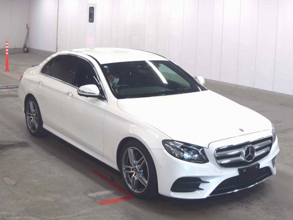 MERCEDES BENZ / E CLASS E200