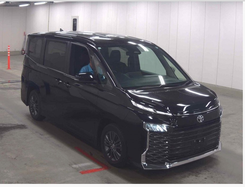 TOYOTA / VOXY