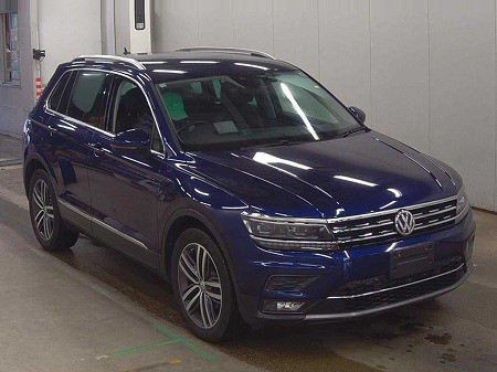 VOLKSWAGEN / TIGUAN