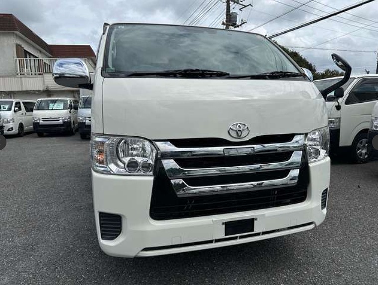 TOYOTA / HIACE