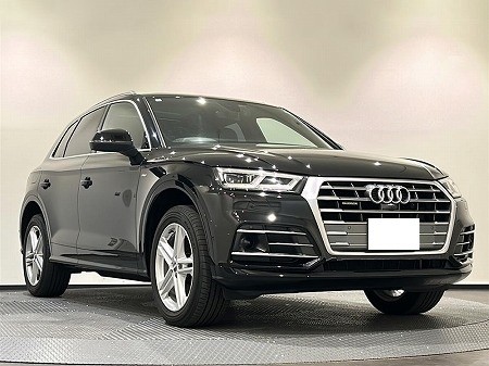 AUDI / Q5