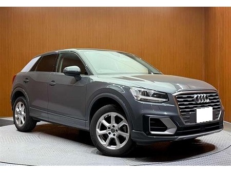 AUDI / Q2