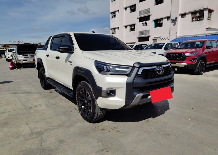 TOYOTA / HILLUX REVO
