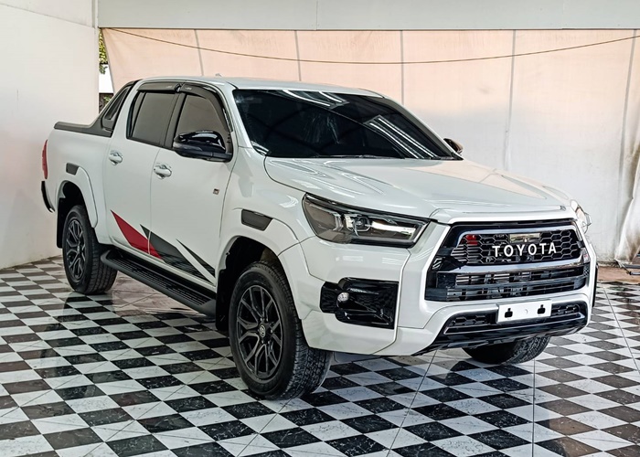 TOYOTA / HILLUX REVO