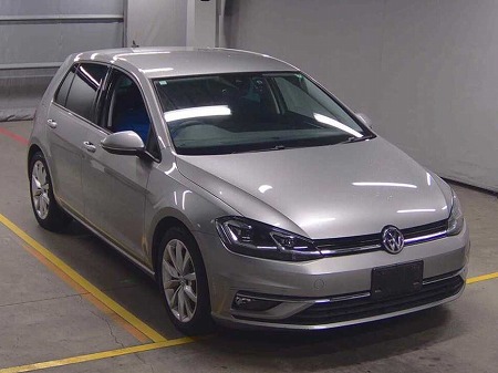 VOLKSWAGEN / GOLF