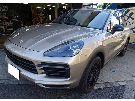 PORSCHE / CAYENNE