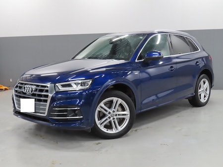 AUDI / Q5