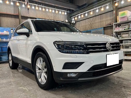 VOLKSWAGEN / TIGUAN