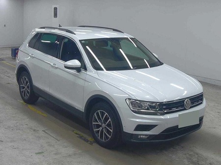 VOLKSWAGEN / TIGUAN
