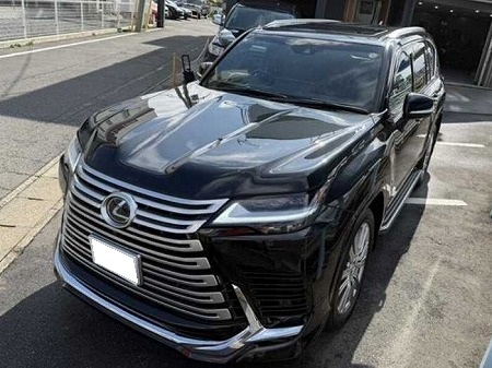 LEXUS / LX600