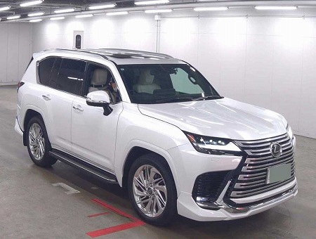 LEXUS / LX600