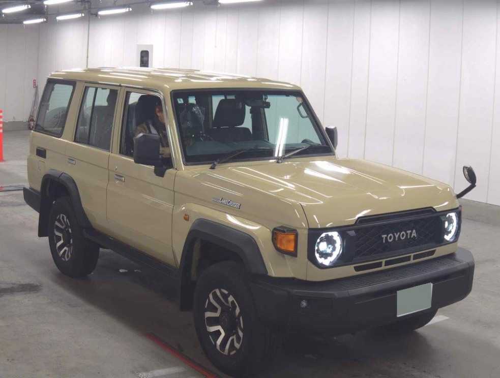 TOYOTA / LAND CRUISER 70