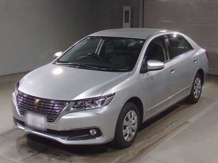 TOYOTA / PREMIO