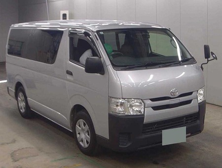 TOYOTA / HIACE