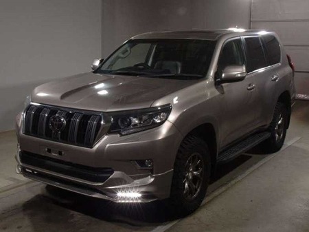 Japanese used car Ref# 1472411 TOYOTA / LAND CRUISER PRADO