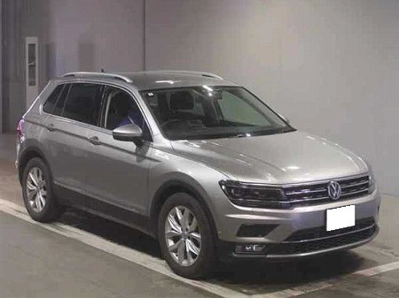 VOLKSWAGEN / TIGUAN
