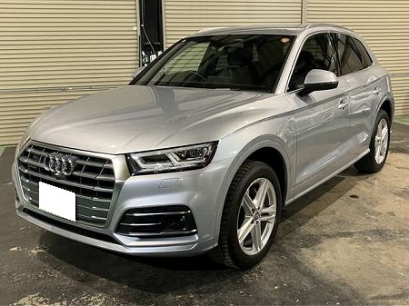 AUDI / Q5