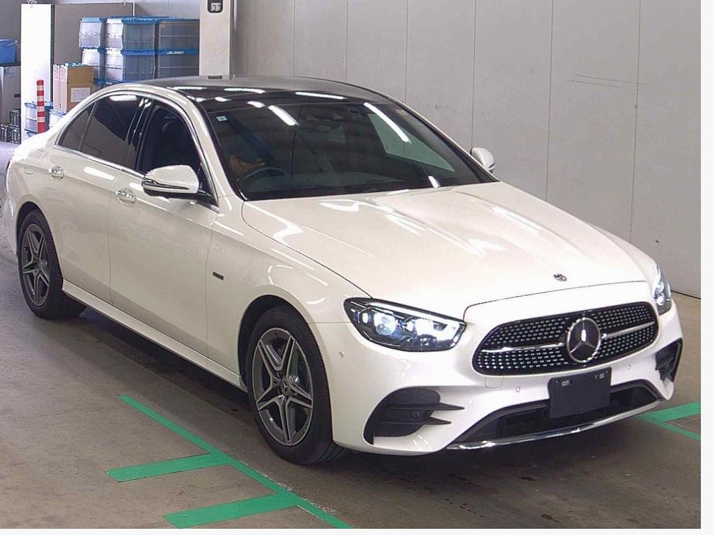 MERCEDES BENZ / E CLASS