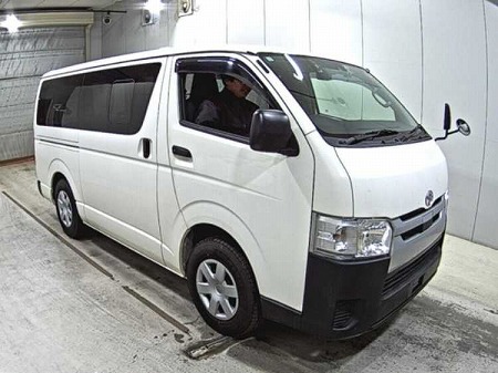 TOYOTA / HIACE