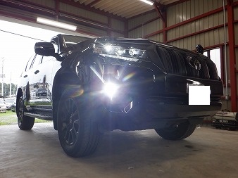 Japanese used car Ref# 1557524 TOYOTA / LAND CRUISER PRADO