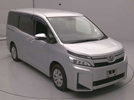 Japanese used car Ref# 1561945 TOYOTA / VOXY