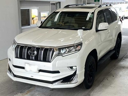 Japanese used car Ref# 1561948 TOYOTA / LAND CRUISER PRADO